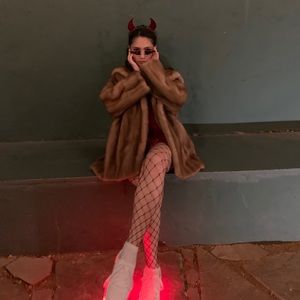 Meet your Posher, Felicity